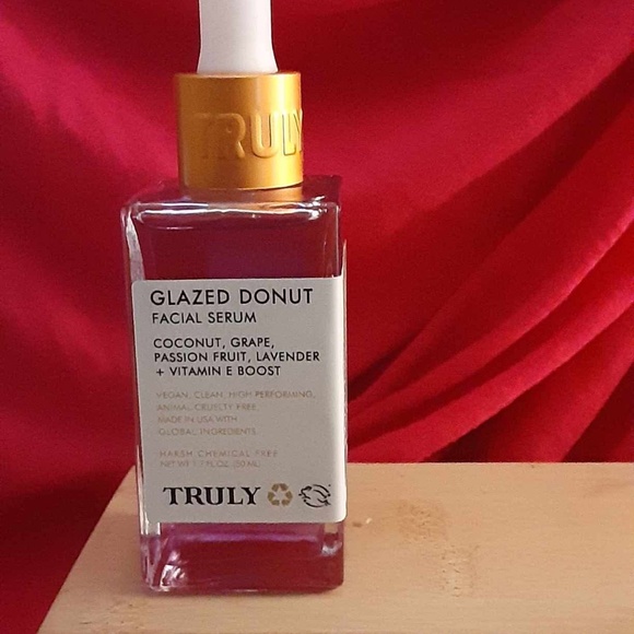 Truly Beauty Glazed Donut Facial Serum - Picture 2 of 2